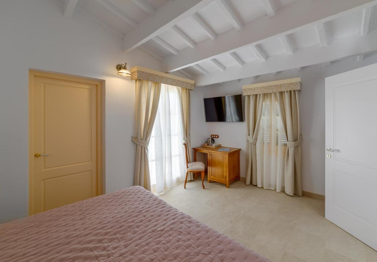 Seranova Luxury Hotel - Adults Only Ciutadella  Esterno foto