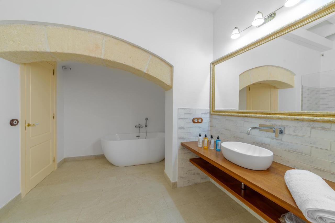 Seranova Luxury Hotel - Adults Only Ciutadella  Esterno foto